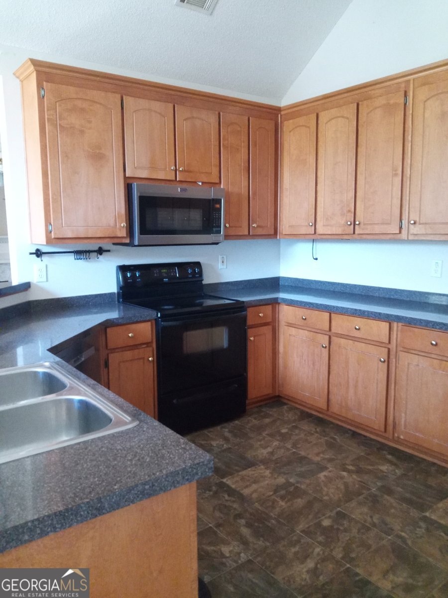 1109 Larkspur Drive Locust Grove - Photo 7