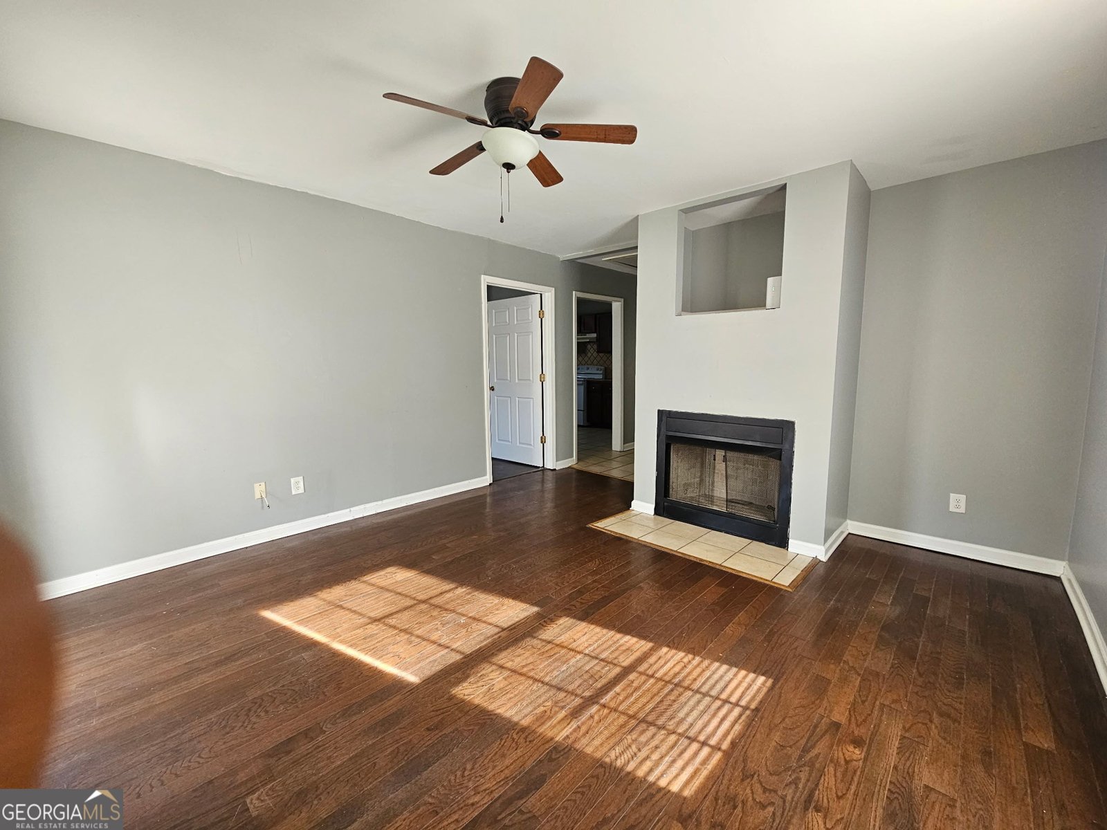 3446 Lee Street East Point - Photo 1