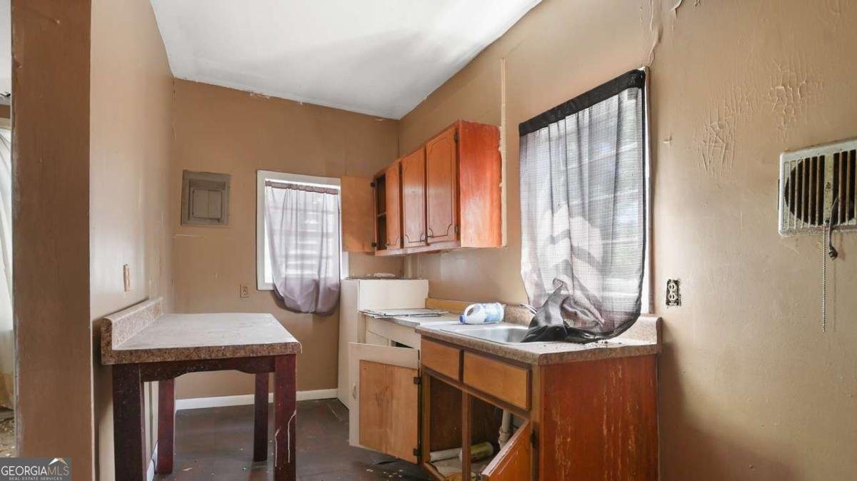 223 38Th Street Savannah - Photo 18