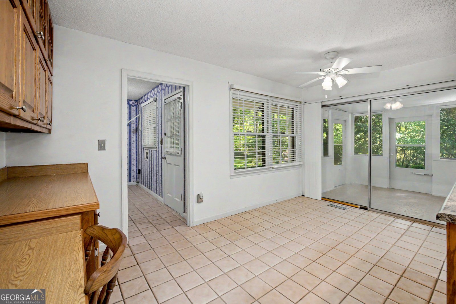 490 Hawthorne Drive Fayetteville - Photo 13