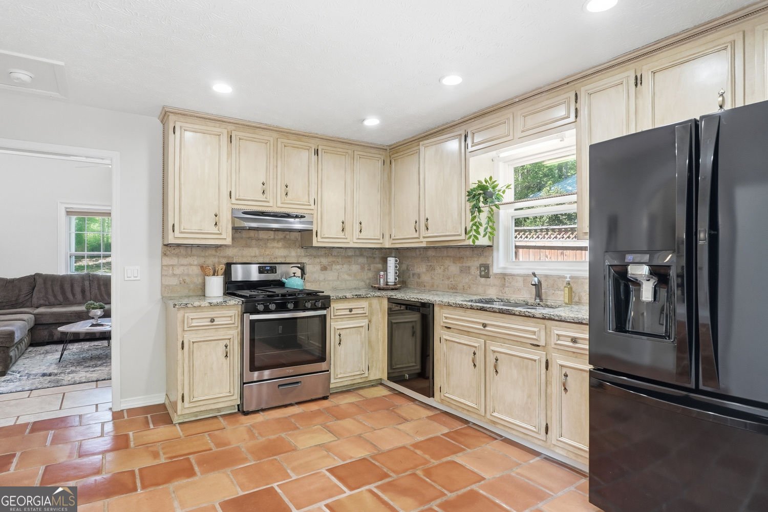 2530 Kingsley Drive Marietta - Photo 9