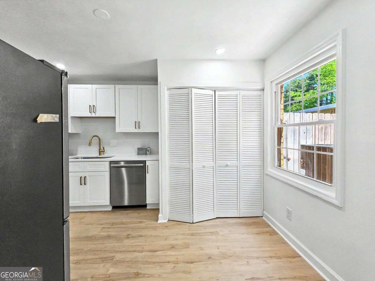 270 Winding River Road Atlanta - Photo 9