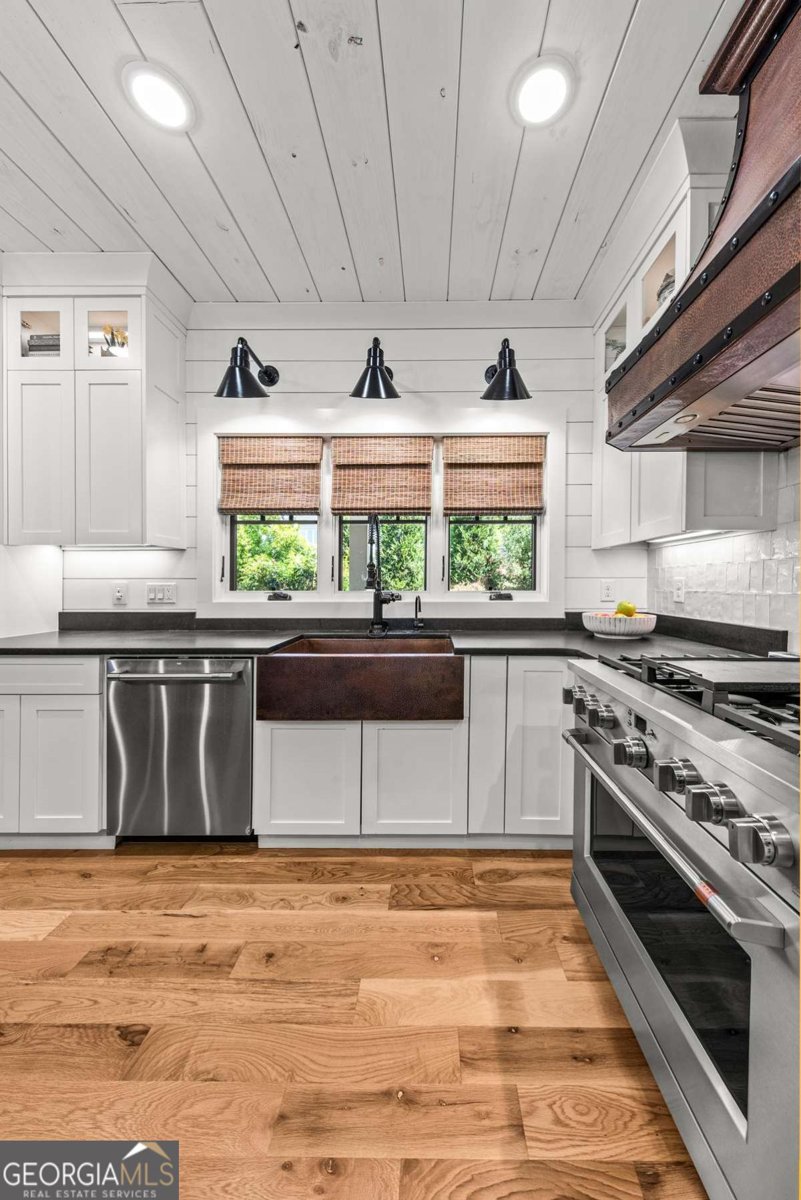 1951 Northwoods Drive Greensboro - Photo 8