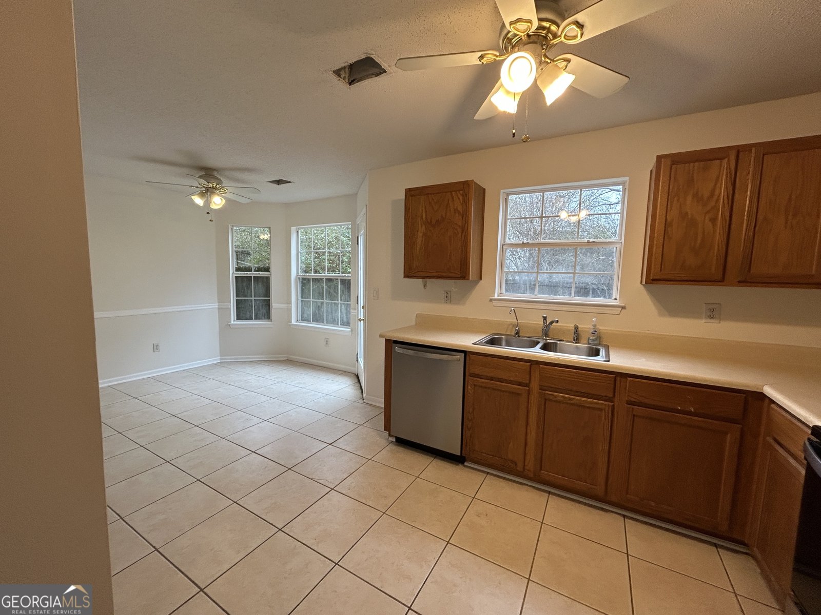 834 Kendall Park Drive Winder - Photo 10