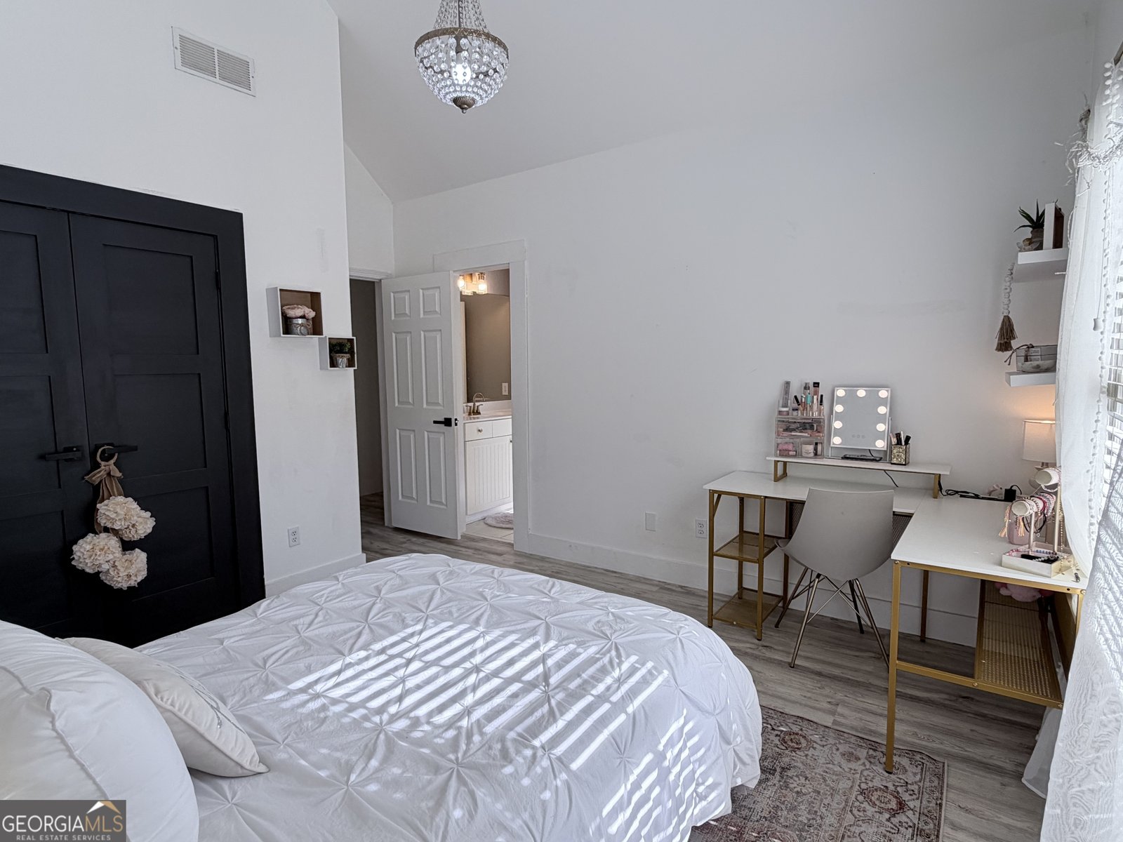 1600 Reddstone Close Milton - Photo 35