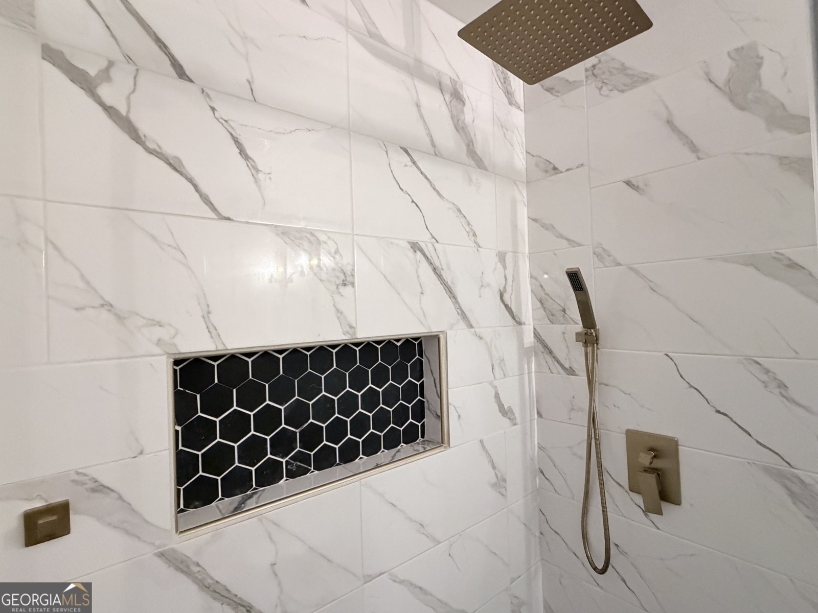 1600 Reddstone Close Milton - Photo 61