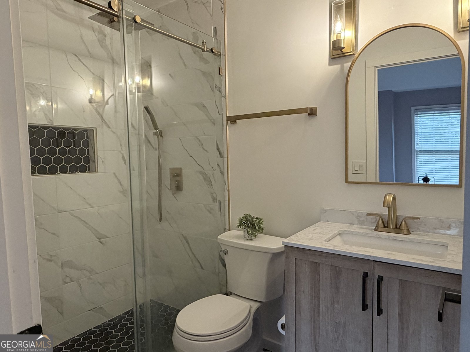 1600 Reddstone Close Milton - Photo 62