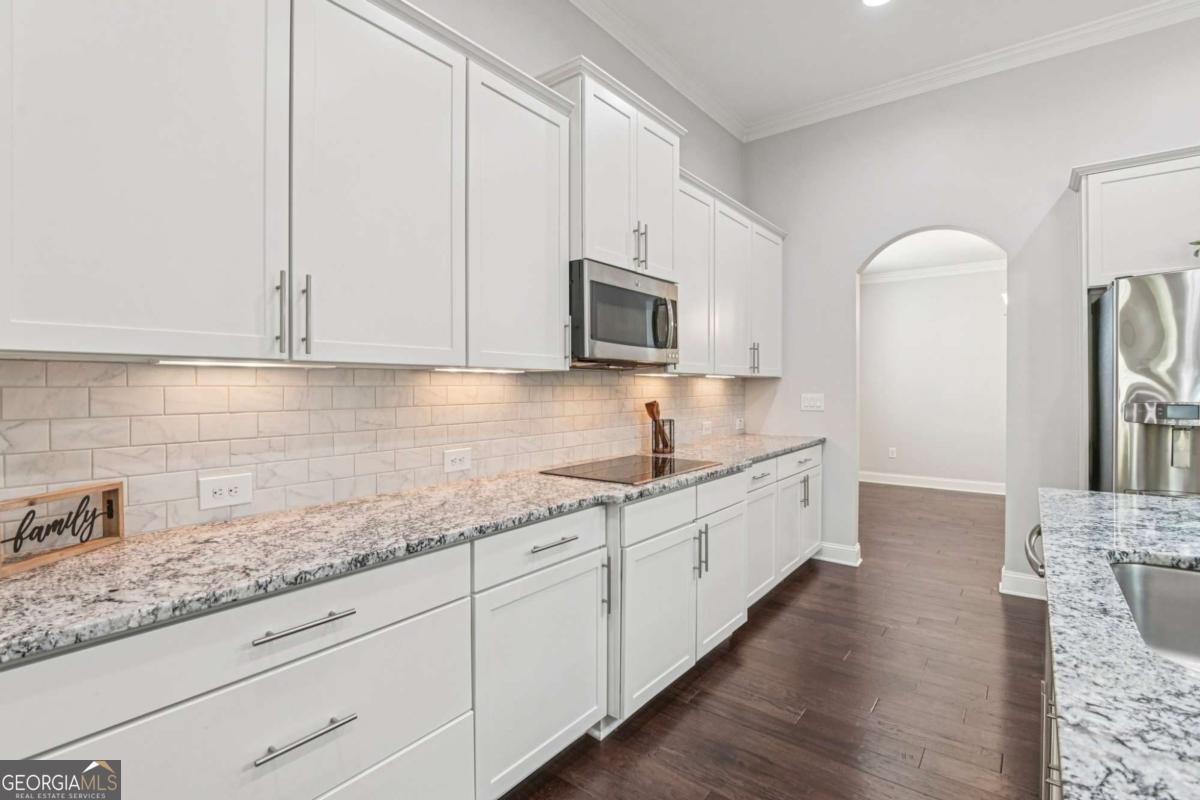 330 La Perla Drive Sugar Hill - Photo 17