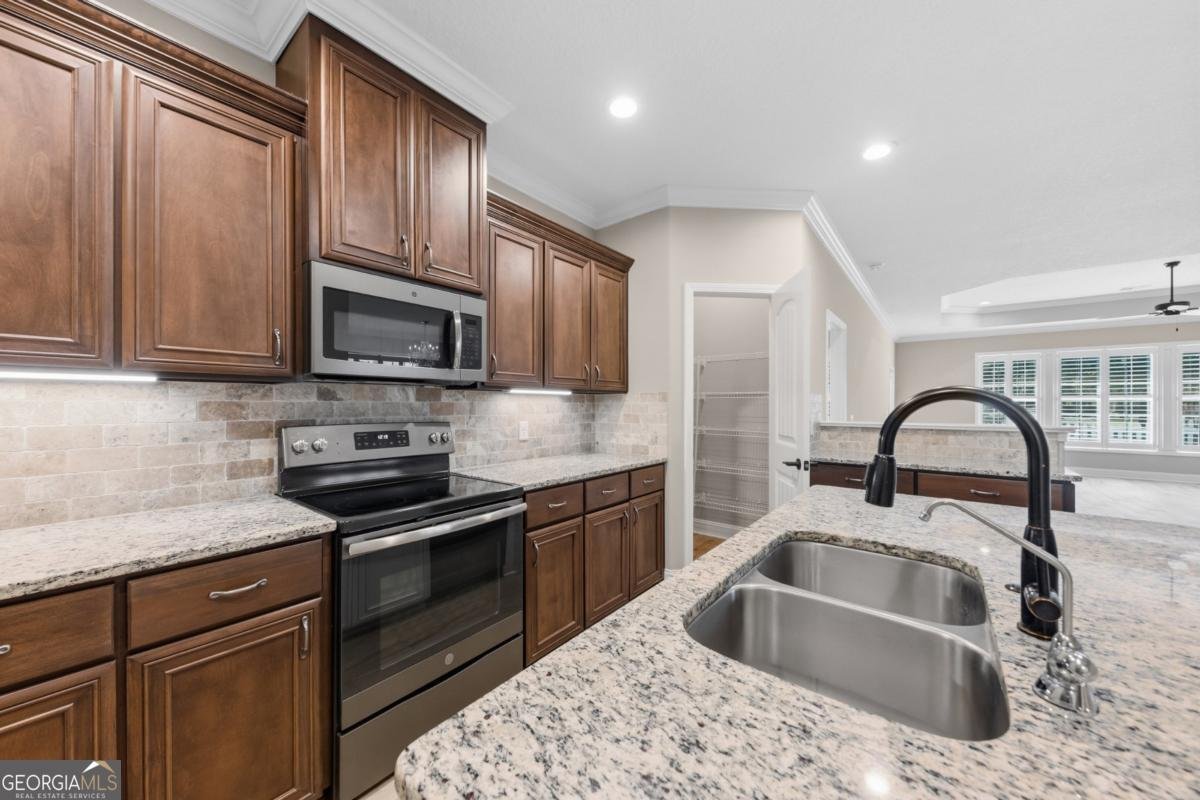 624 Eagle Boulevard Kingsland - Photo 10