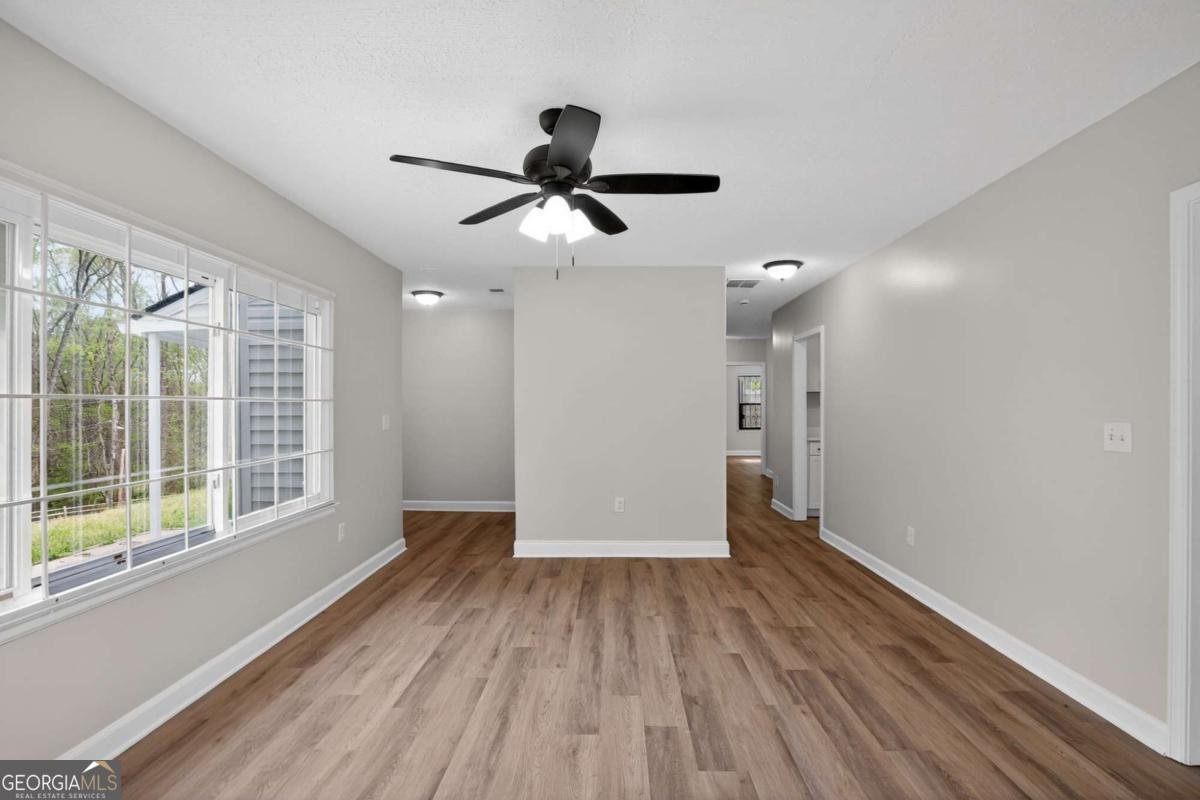 2252 Beecher Circle Atlanta - Photo 11