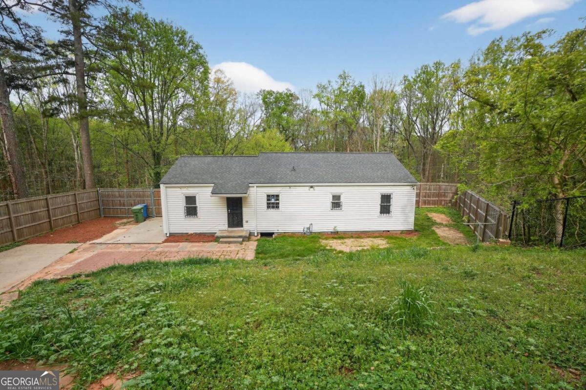 2252 Beecher Circle Atlanta - Photo 6