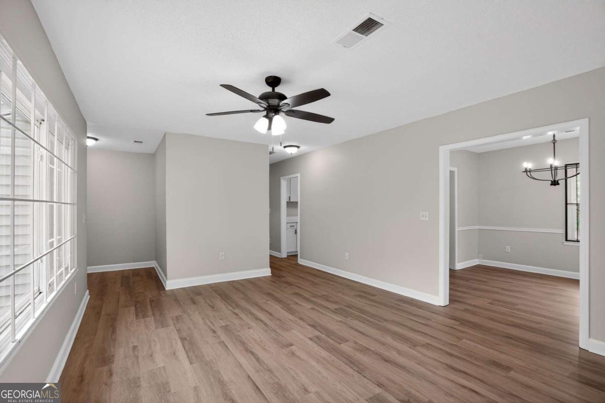 2252 Beecher Circle Atlanta - Photo 9