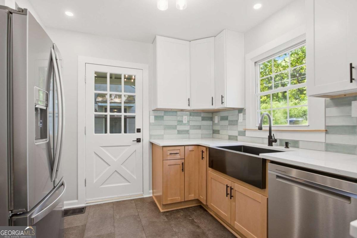 2274 Carey Drive Atlanta - Photo 11