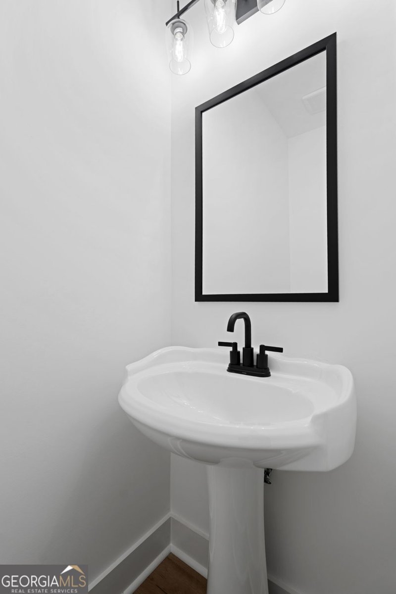 5173 Martin Street Covington - Photo 34