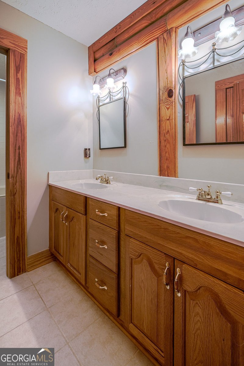 838 Buford Carey Road Hull - Photo 16