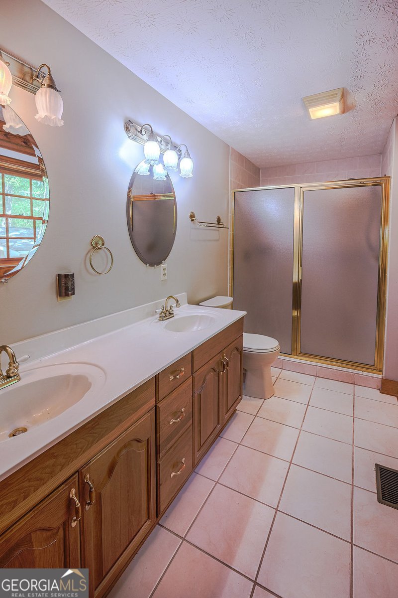 838 Buford Carey Road Hull - Photo 24