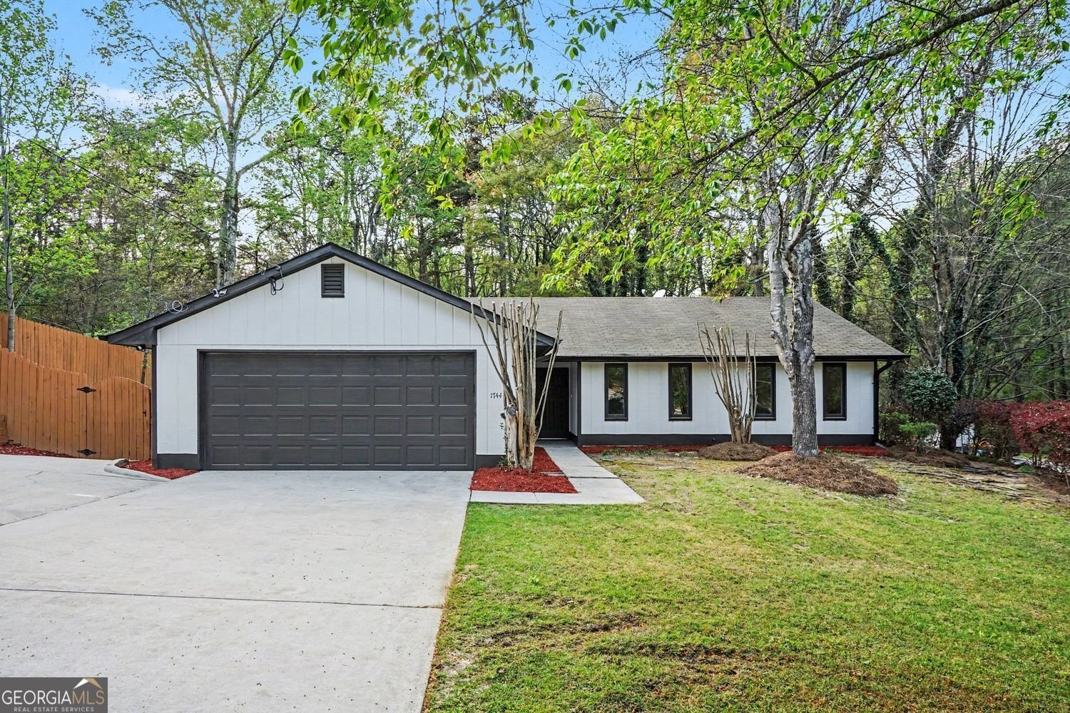 1744 Sigman East Drive Conyers - Photo 1