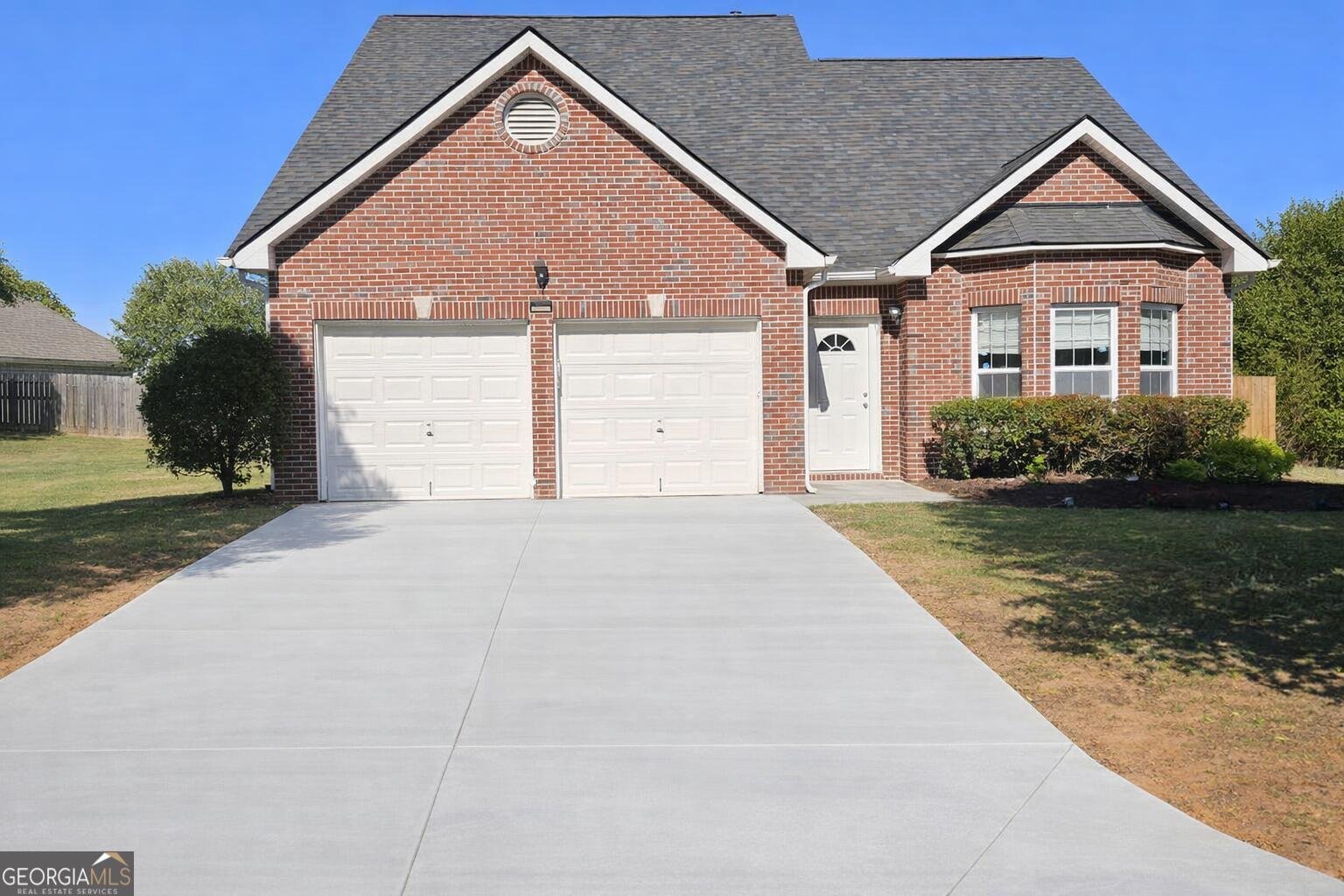 420 Blackwood Lane Suwanee - Photo 1