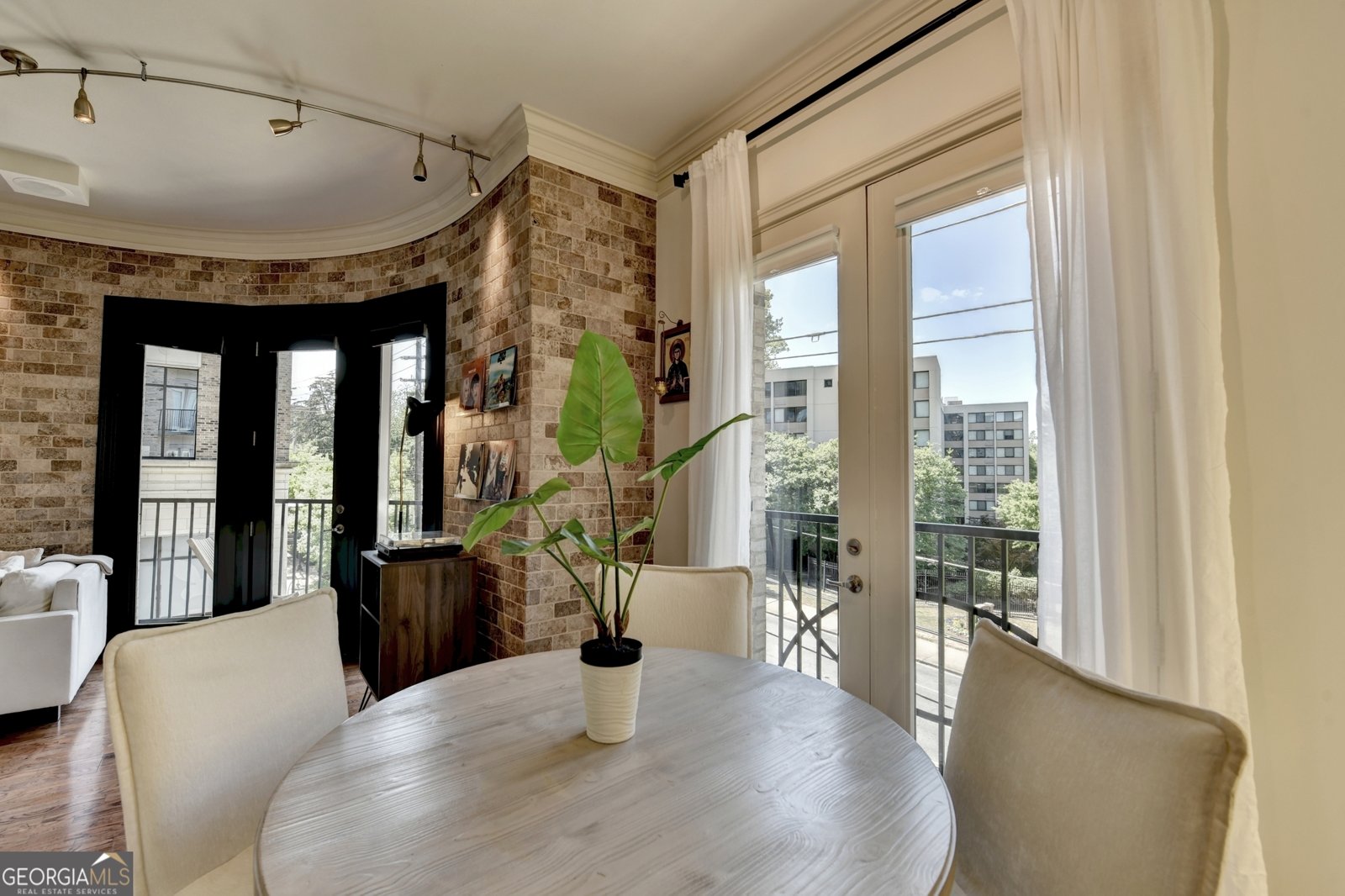 2255 Peachtree Road Atlanta - Photo 18