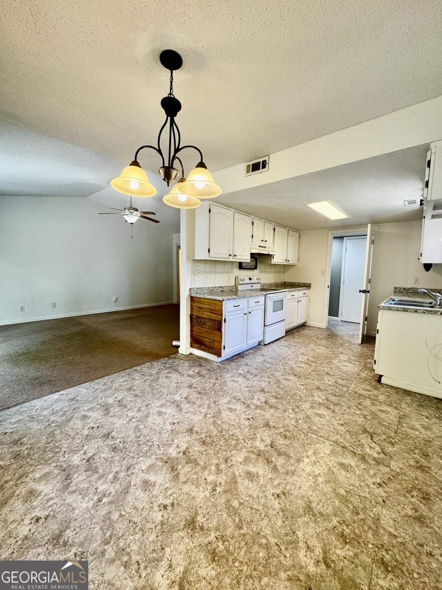 408 Angus Boulevard Warner Robins - Photo 6