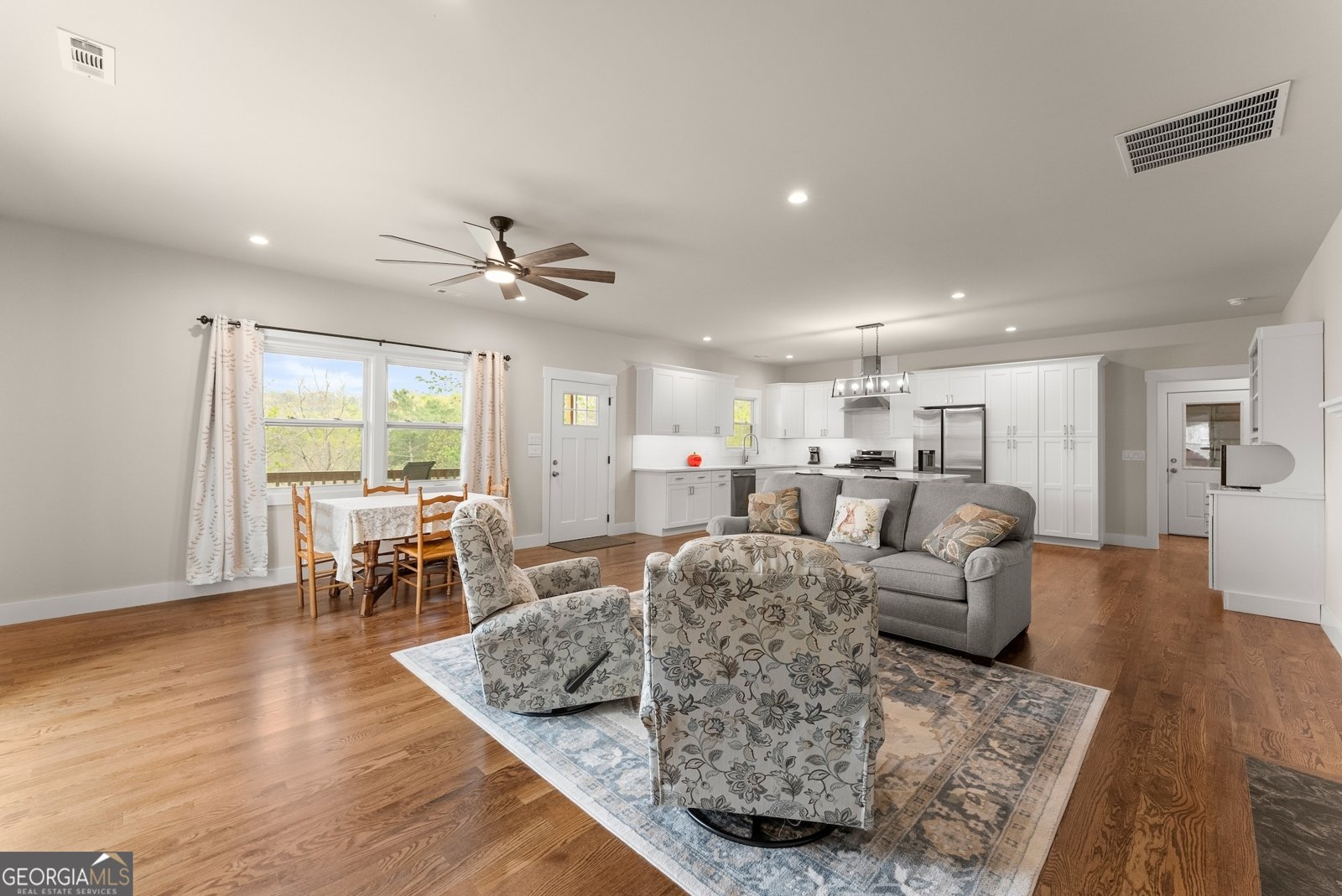 527 Abby Clayton - Photo 14