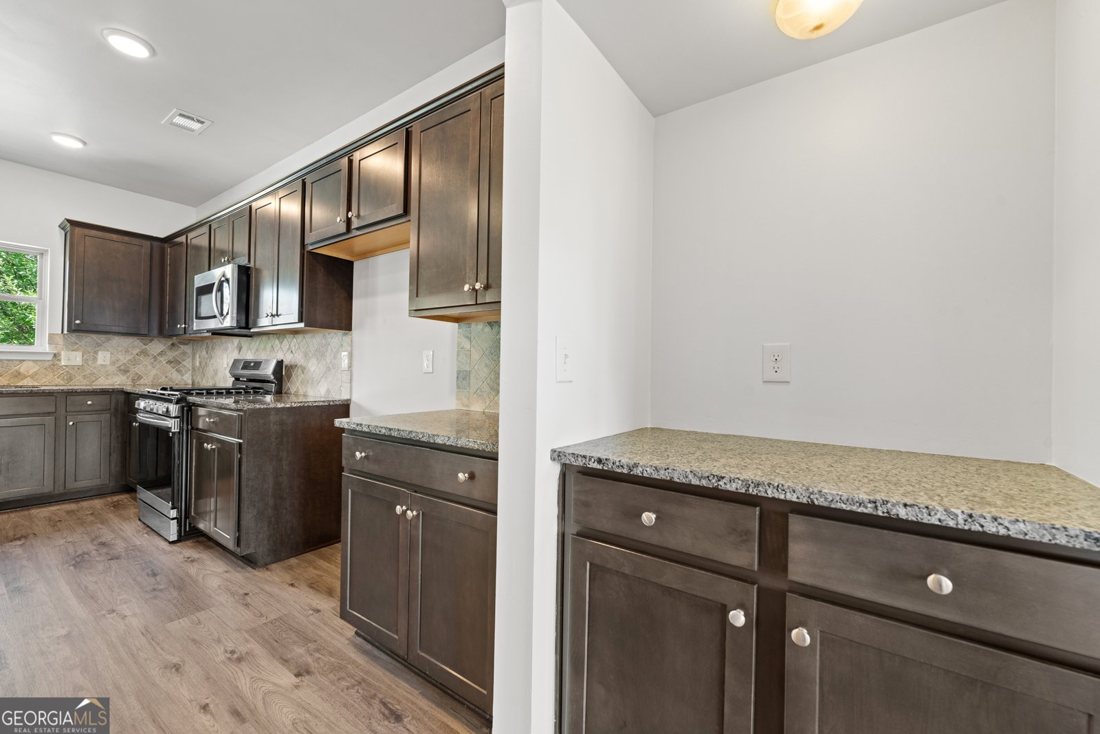 677 Massey Street Winder - Photo 12