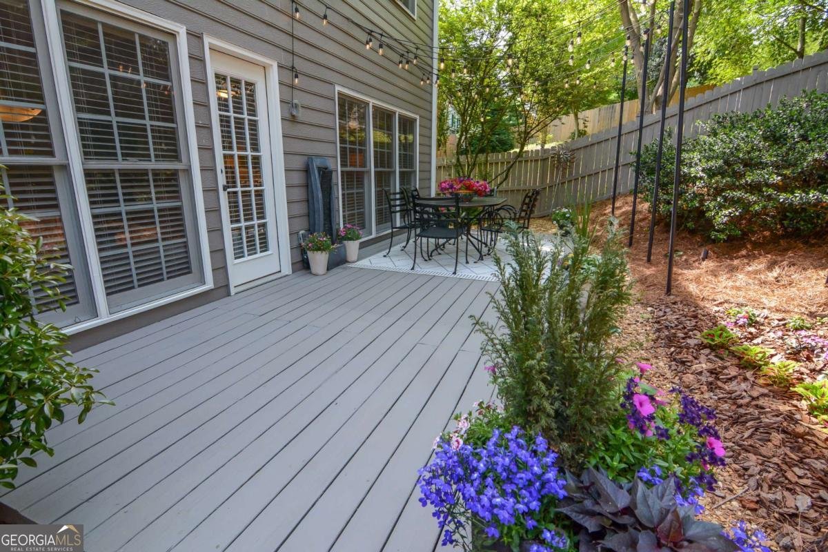 4055 Ancroft Circle Peachtree Corners - Photo 33