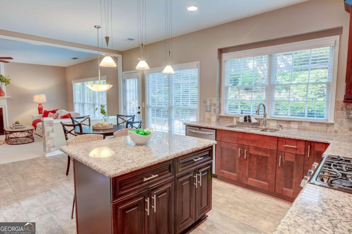 4055 Ancroft Circle Peachtree Corners - Photo 8