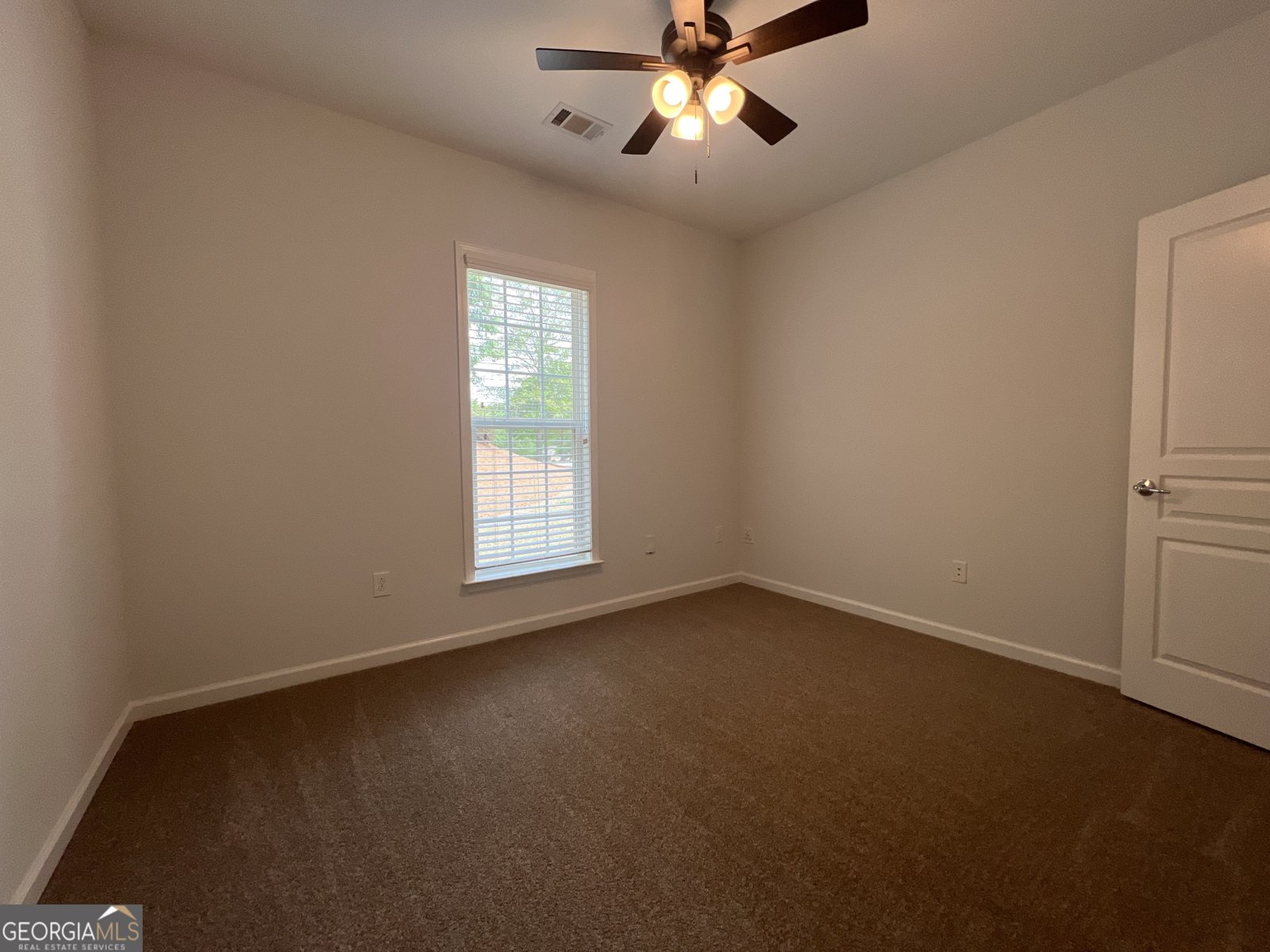 164 Begonia Court Griffin - Photo 16