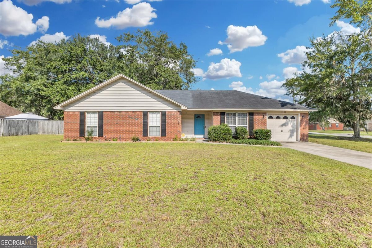 1398 Coalition Circle Hinesville - main photo