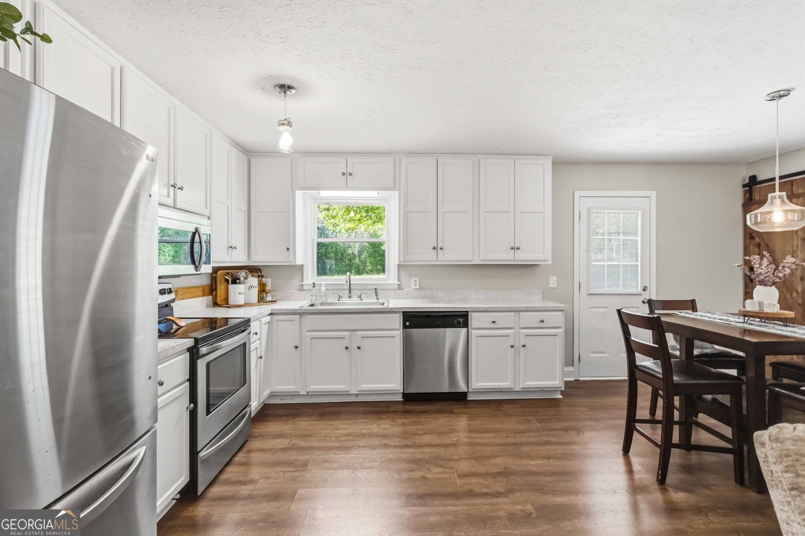 899 simmons social circle - Photo 13