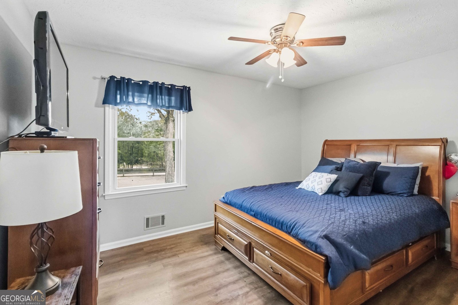 899 simmons social circle - Photo 21