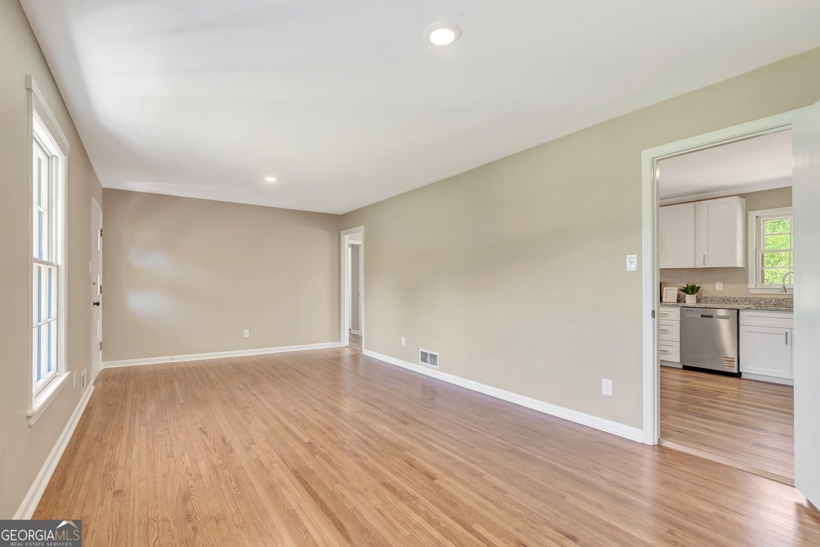 335 Kelly Drive Fayetteville - Photo 9