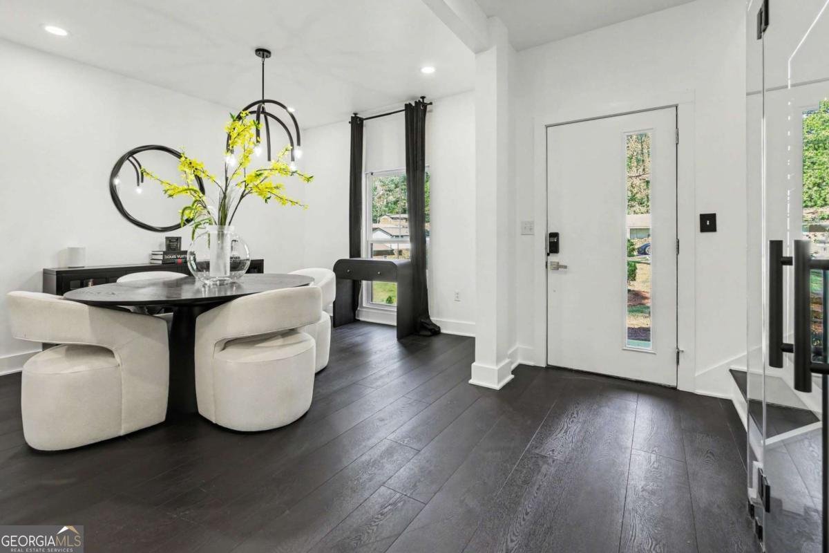 855 Fleetwood Circle Atlanta - Photo 6