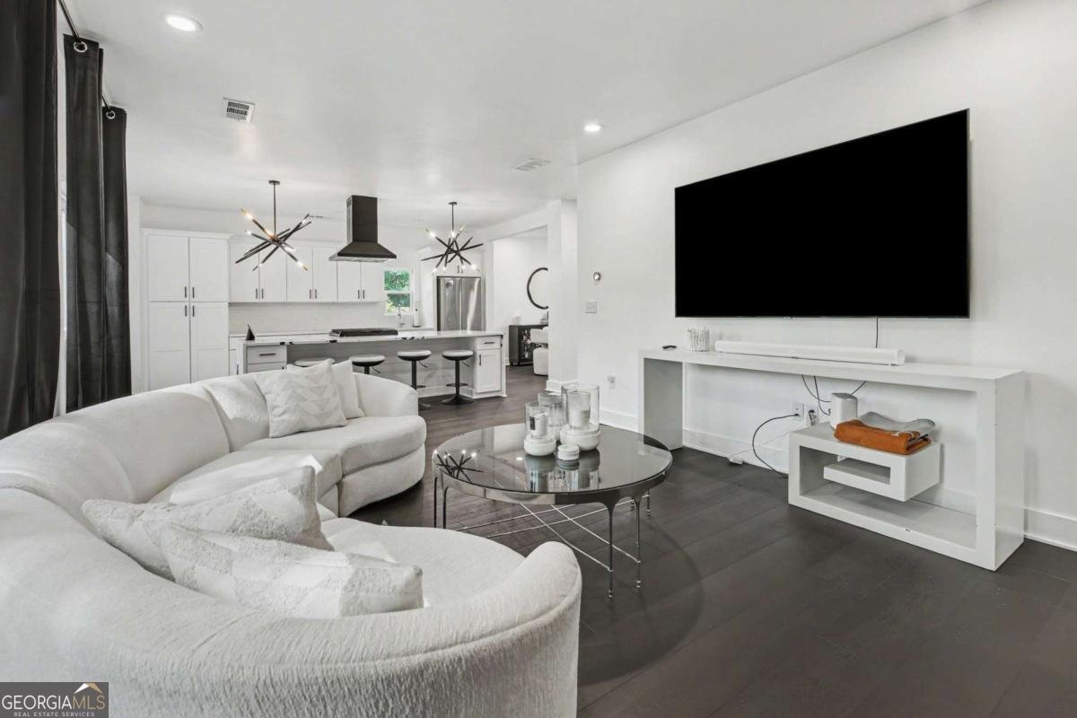 855 Fleetwood Circle Atlanta - Photo 8