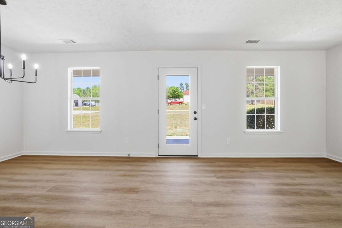 1230 Park Street Loganville - Photo 7