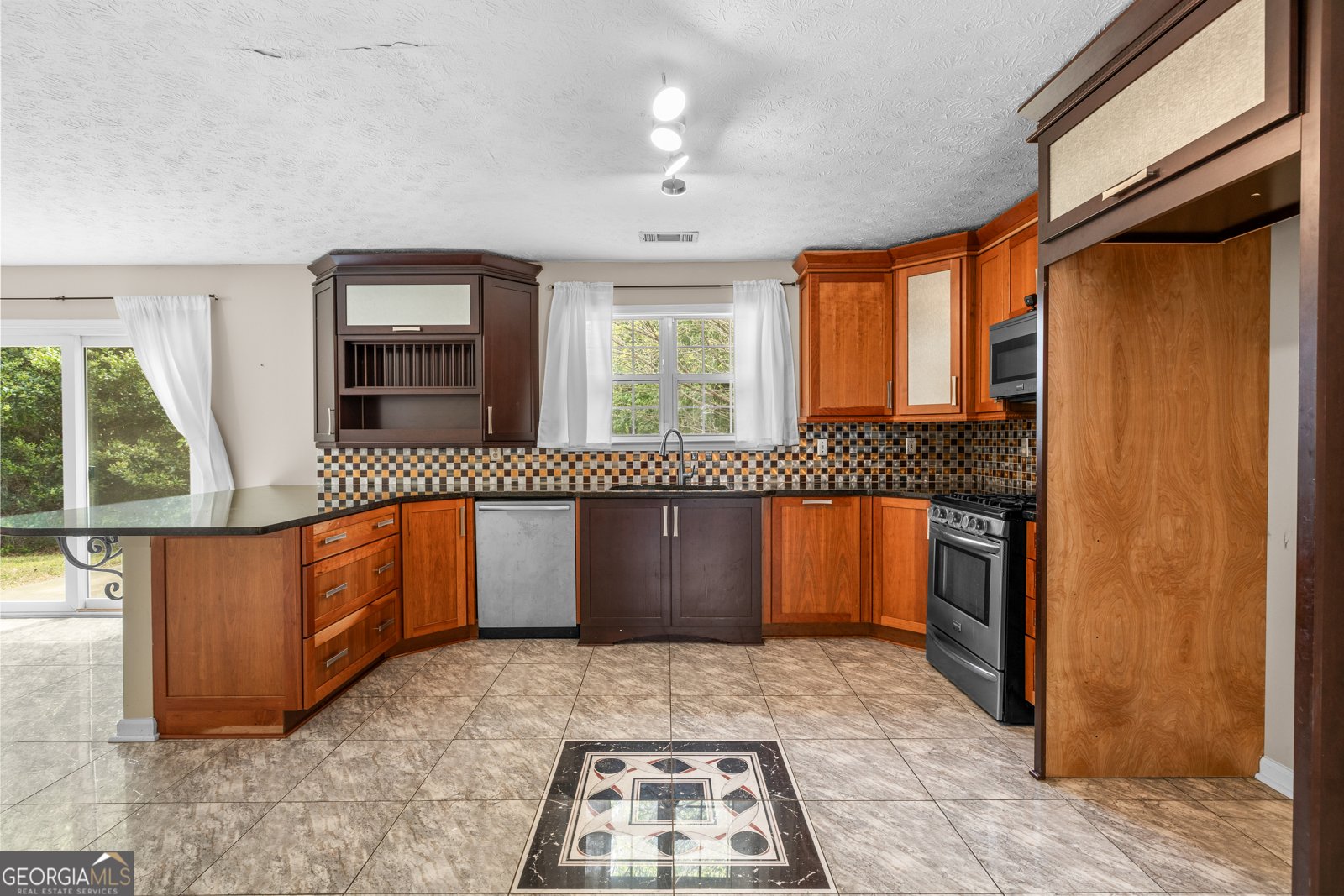 542 Staghorn Lane Suwanee - Photo 11