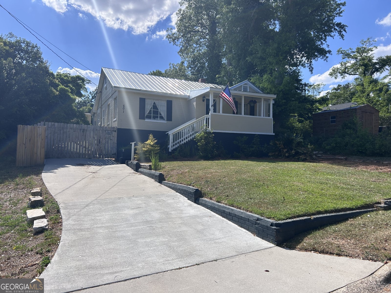 601 Heard Avenue Augusta - main photo