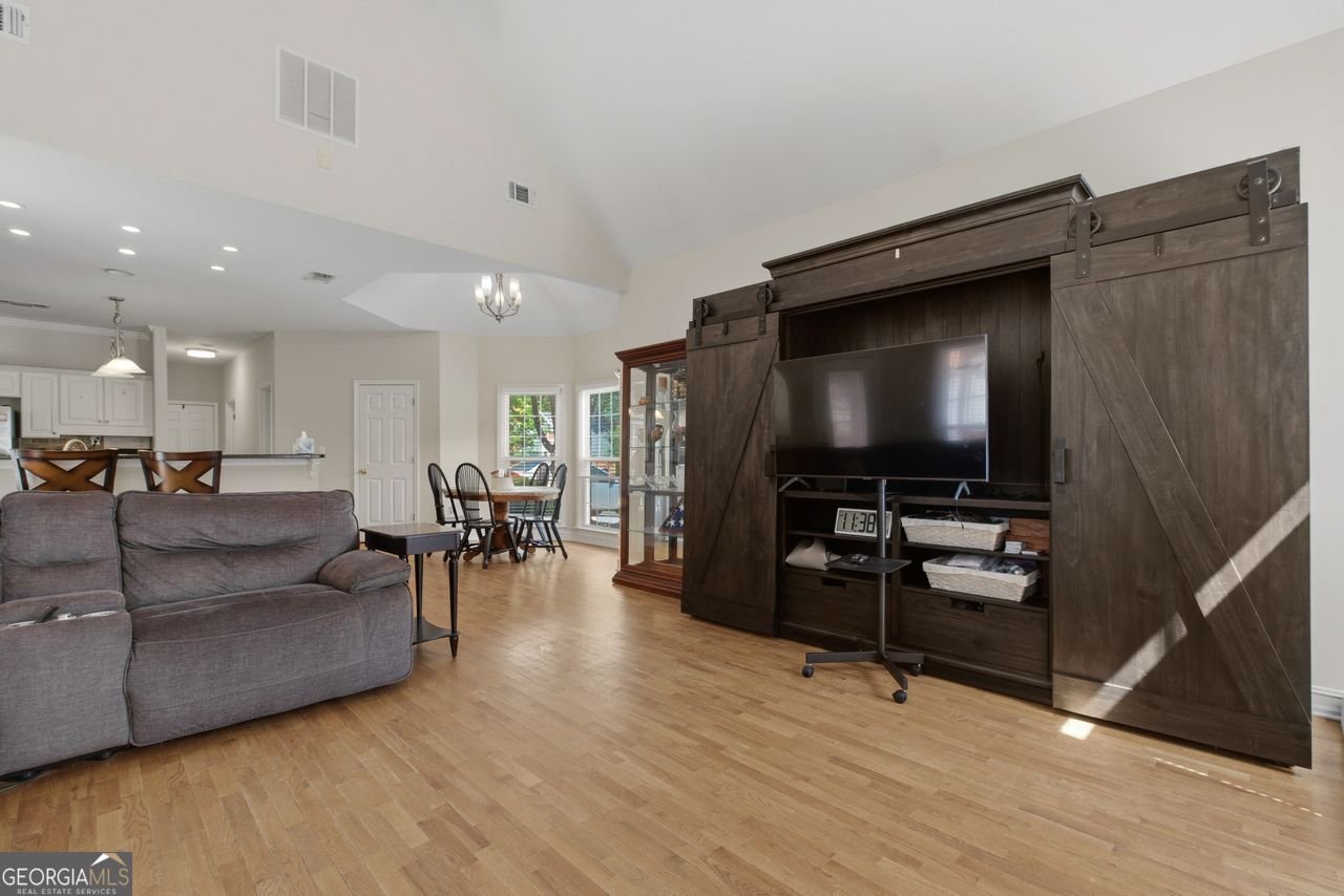 5355 Flowering Dogwood Court Powder Springs - Photo 10