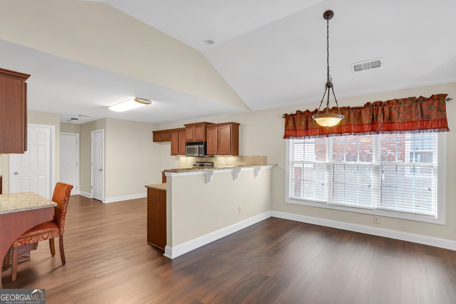 2055 Hickory Station Circle Snellville - Photo 12
