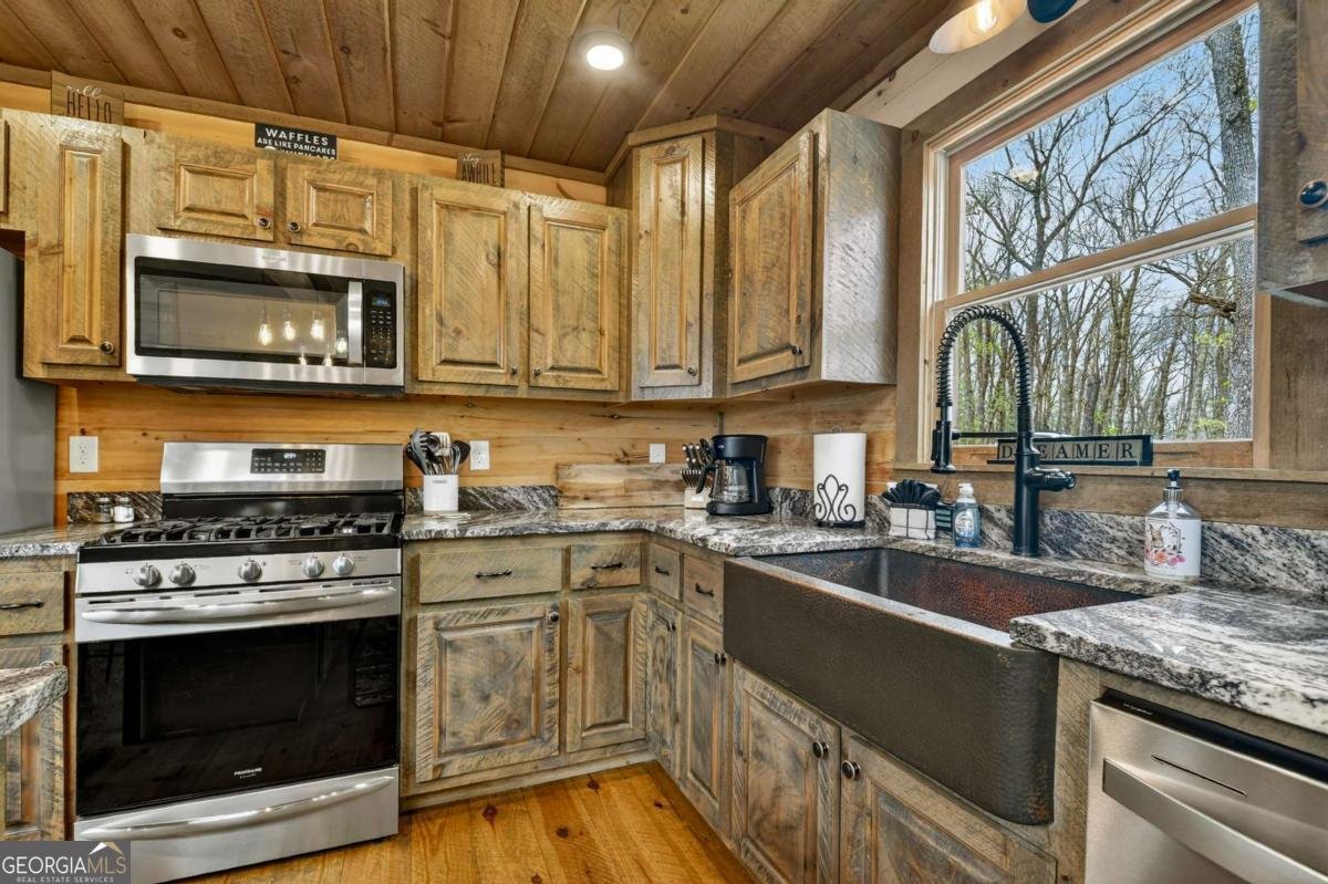 346 Spirit Mountain Road Blue Ridge - Photo 16