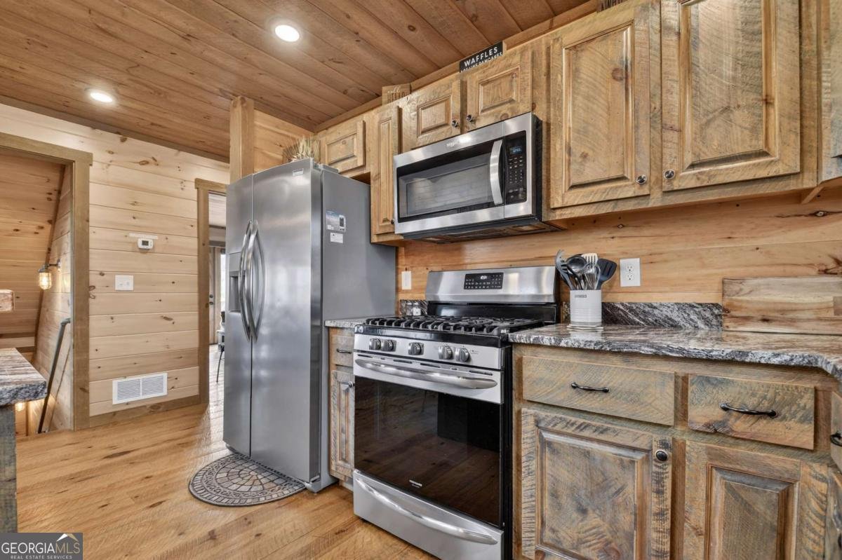 346 Spirit Mountain Road Blue Ridge - Photo 17