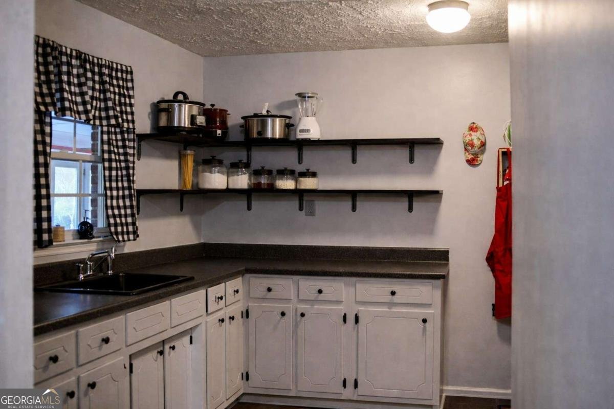 2100 Rays Church Road Bishop - Photo 8