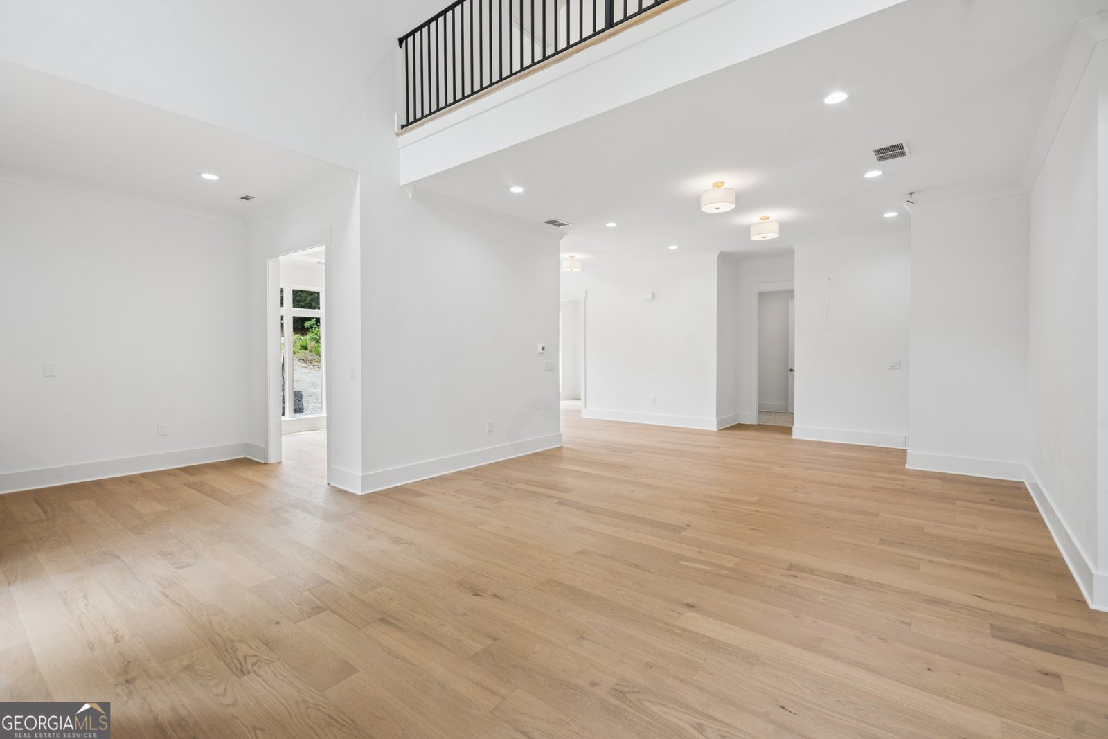 10745 Waters Road Alpharetta - Photo 12