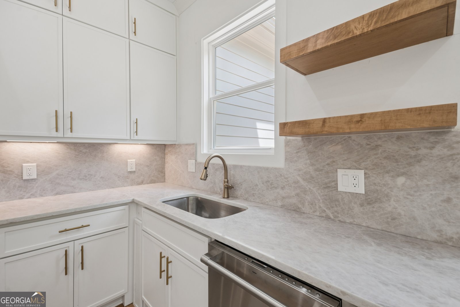 10745 Waters Road Alpharetta - Photo 17