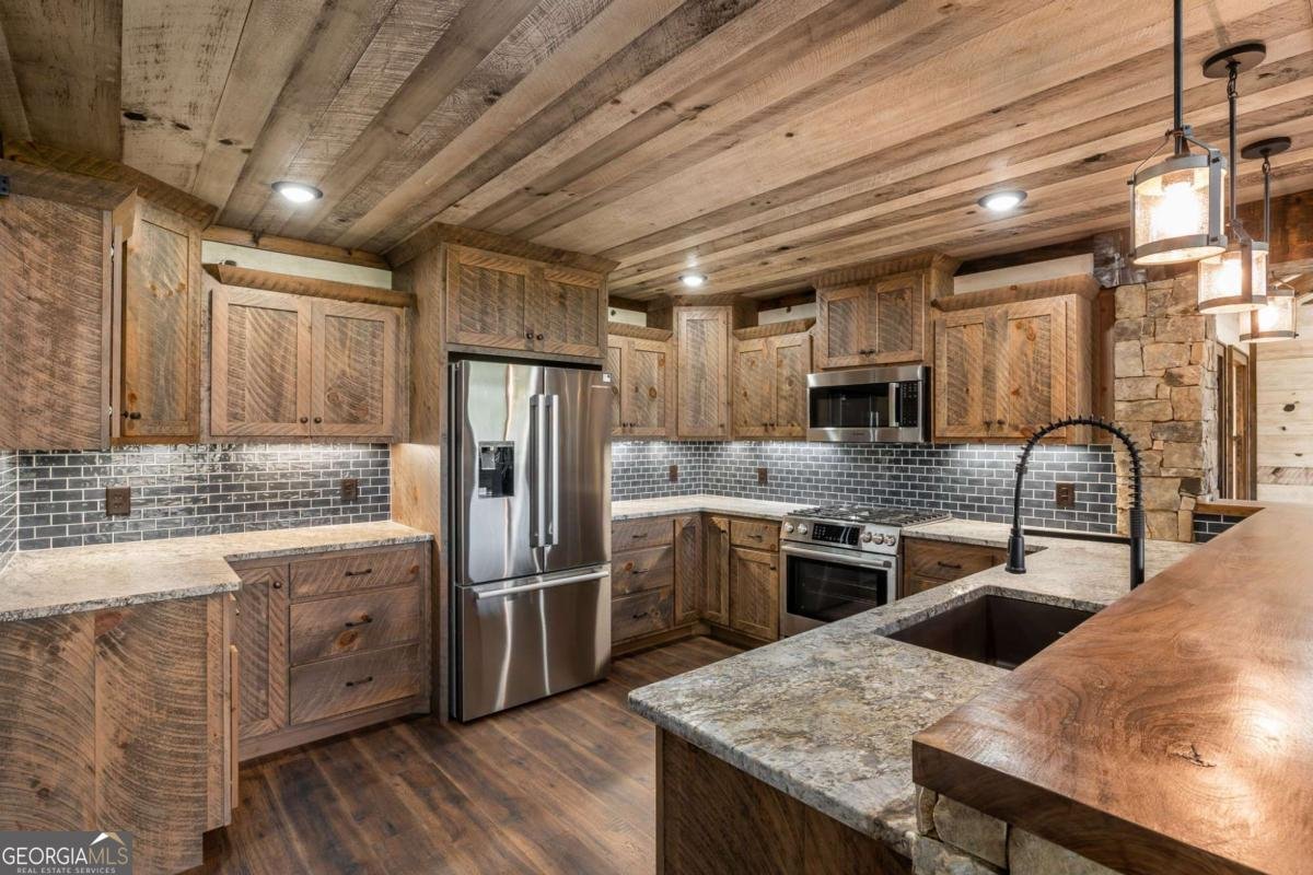 7590 Mobile Road Blue Ridge - Photo 20