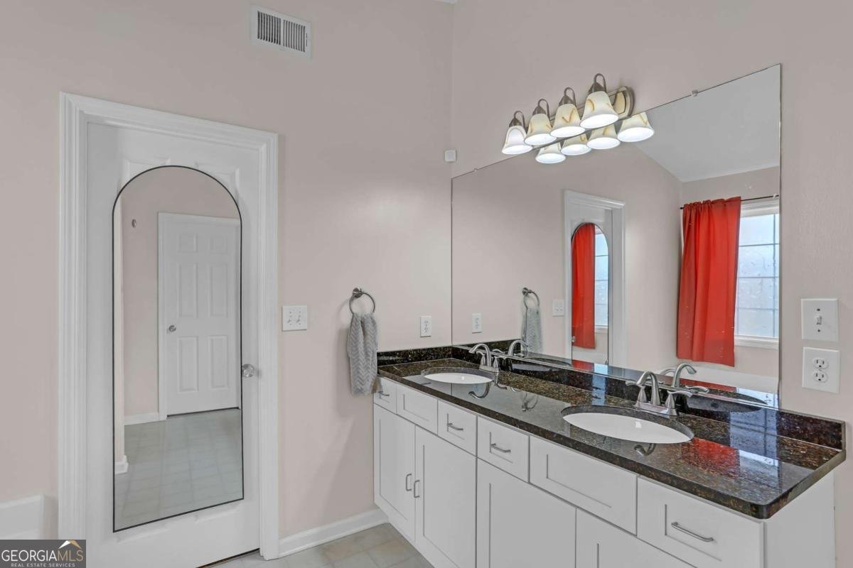 1743 Mission Park Drive Loganville - Photo 7