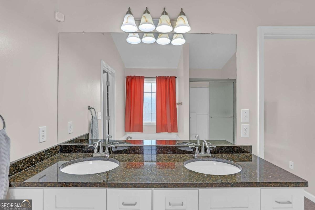 1743 Mission Park Drive Loganville - Photo 8