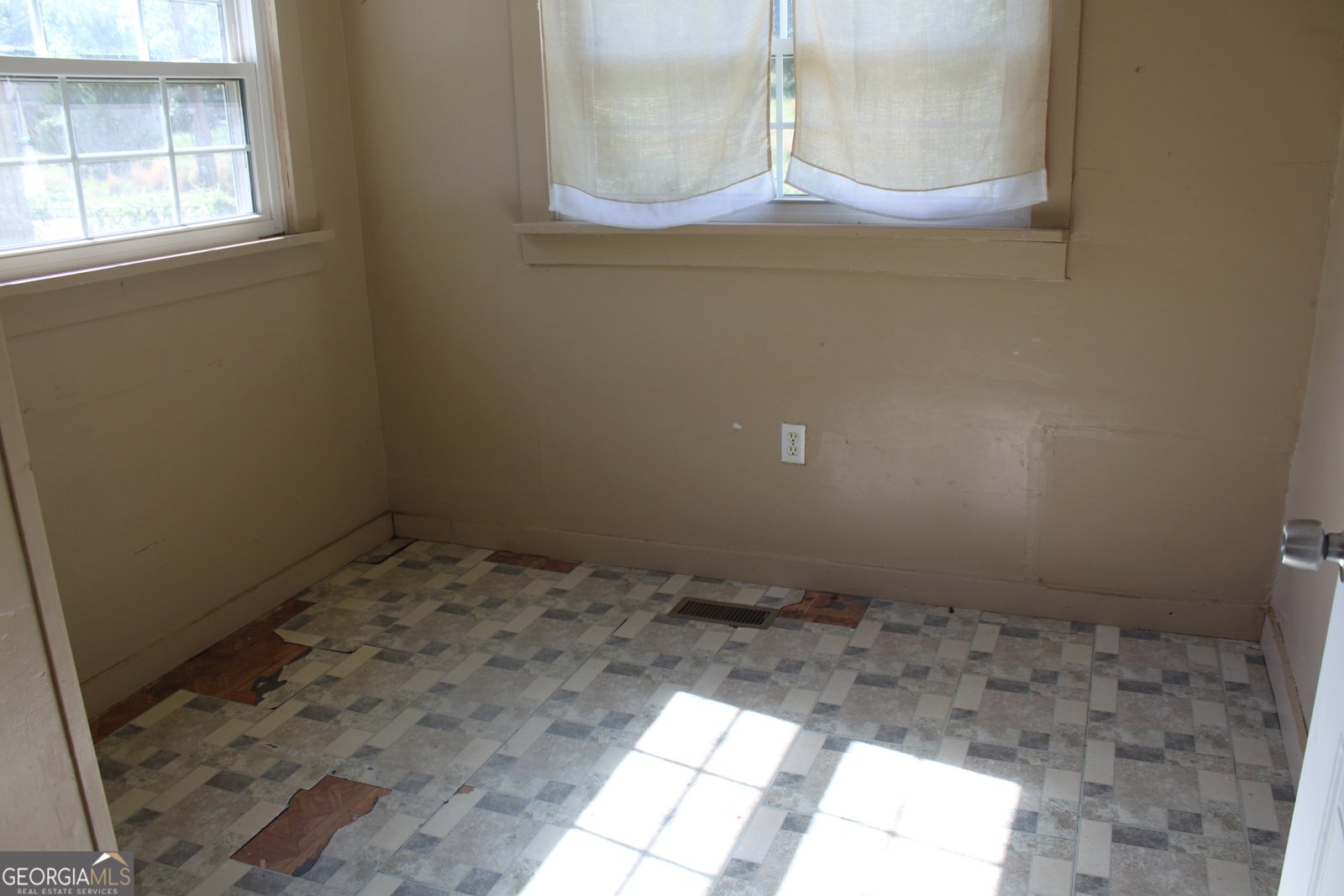 1 Callaway St Manchester - Photo 12