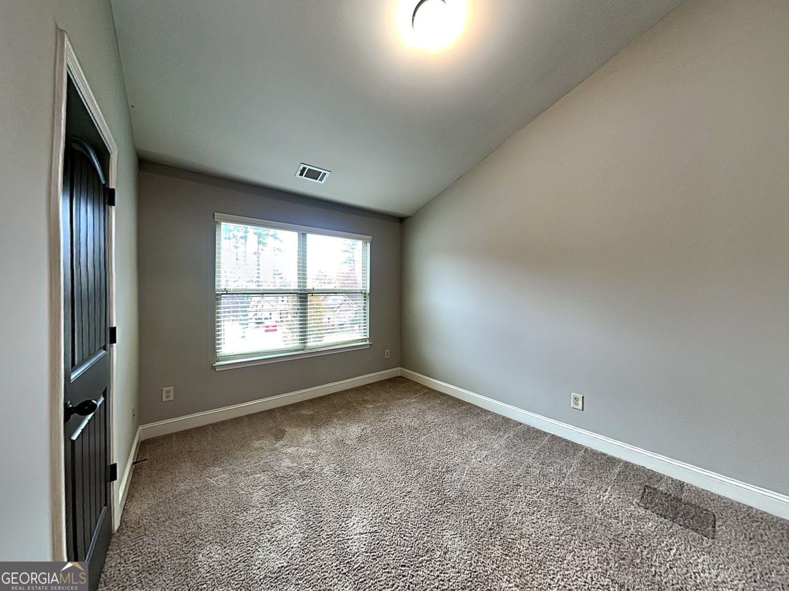 333 Castle Top Lane Lawrenceville - Photo 10